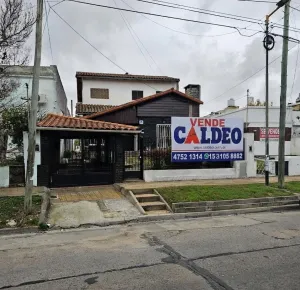 CASA 5 AMBIENTES