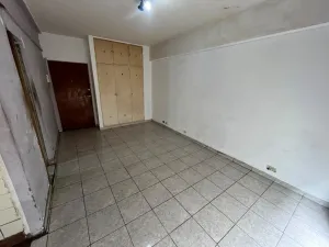 DEPARTAMENTO DE 1 AMBIENTE AMPLIO MUY BIEN UBICADO