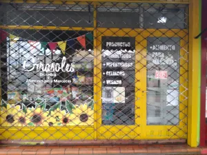 SE ALQUILA LOCAL  CON MONOAMBIENTE EN EL PALOMAR