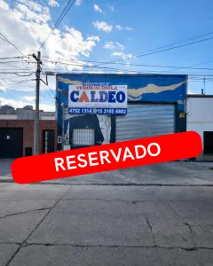 GALPON 900 m2 SALIDAS A DOS CALLES