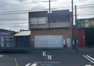 Local de 210m2 en excelente ubicacion
